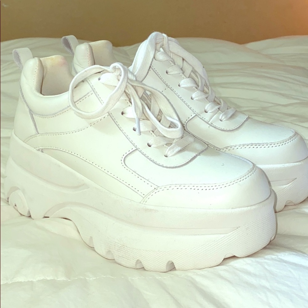 Steve Madden Platform Sneakers. Size 8